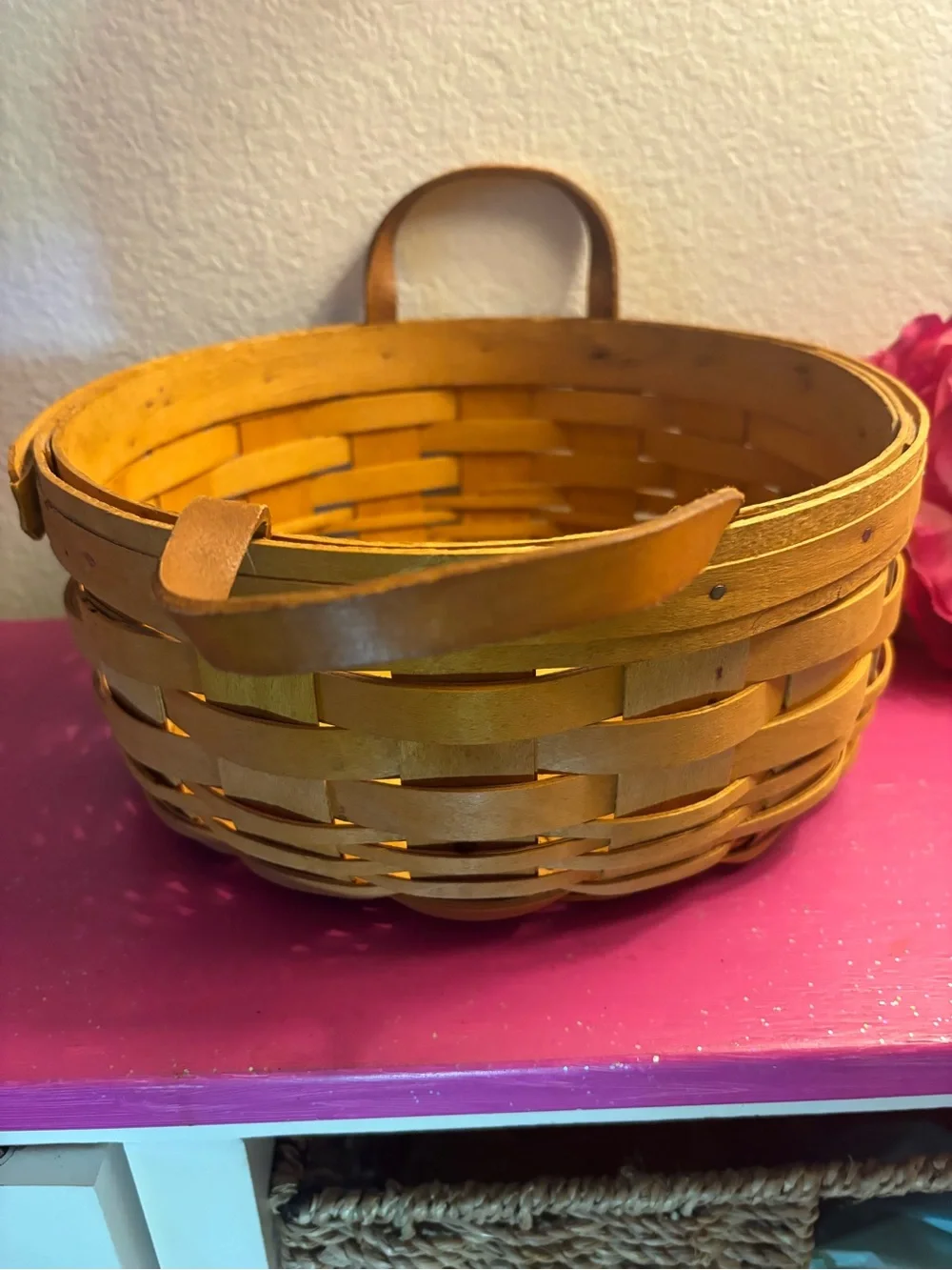 Longaberger Vintage 1995 Large Darning Basket with Leather Handles, 10” Diameter
